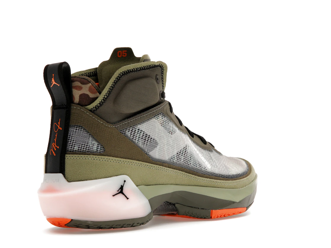 Vue 32 de Jordan 37 Undefeated