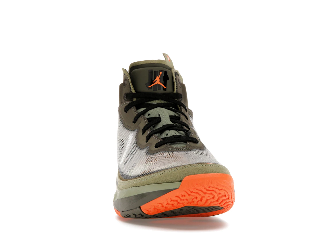 Vue 9 de Jordan 37 Undefeated