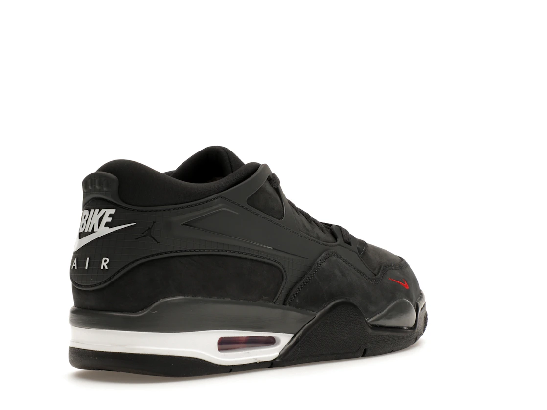 Vue 32 de Jordan 4 RM SP Nigel Sylvester Driveway Grey