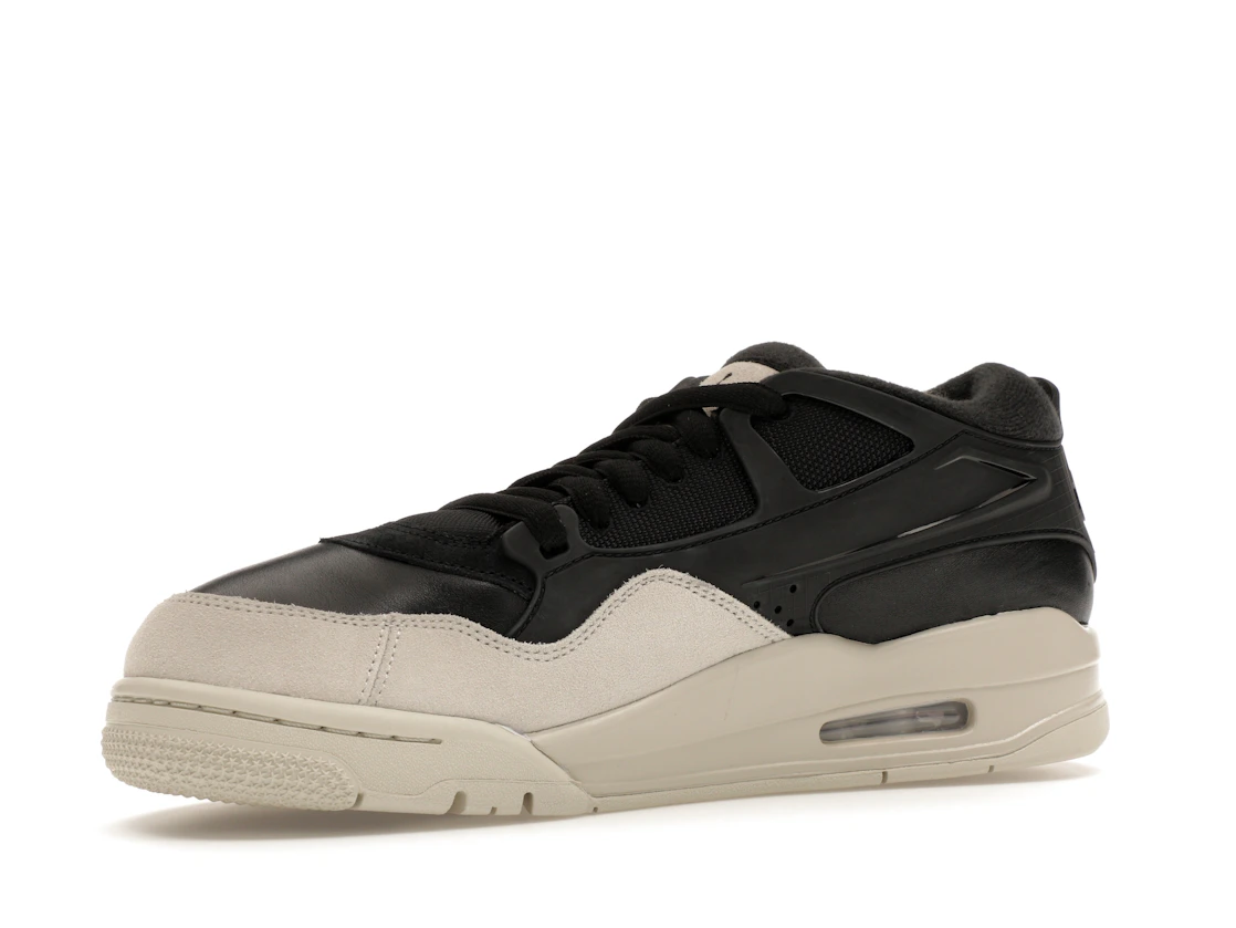 Vue 16 de Jordan 4 RM Black Light Bone