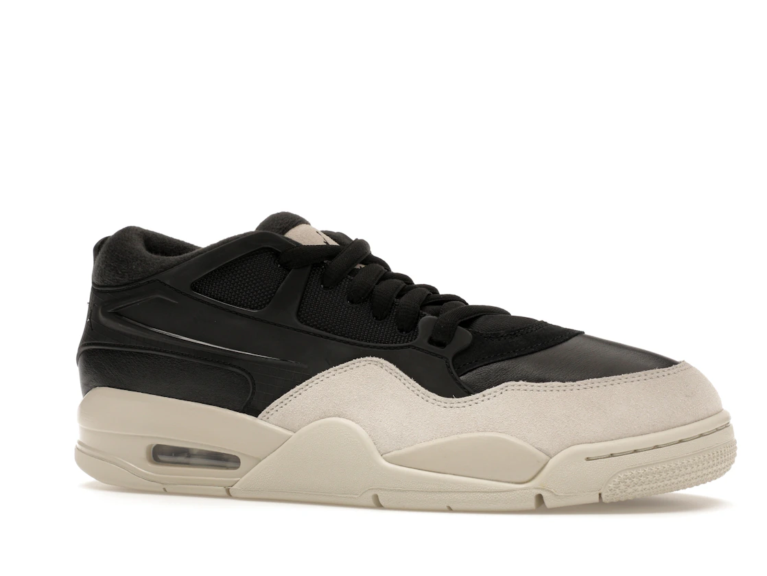 Vue 3 de Jordan 4 RM Black Light Bone