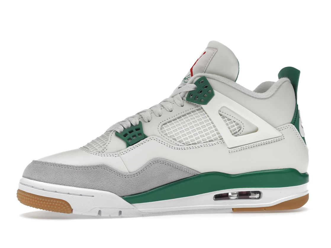 Vue 18 de Jordan 4 Retro SB Pine Green