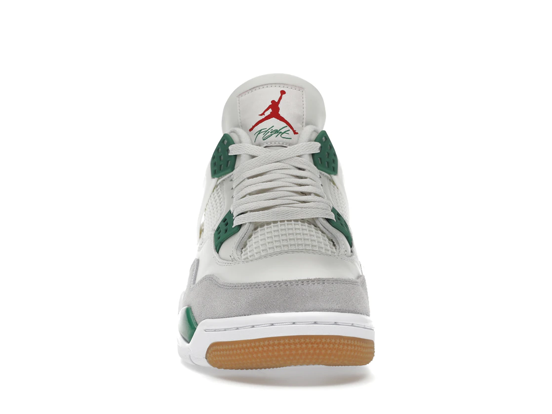 Vue 10 de Jordan 4 Retro SB Pine Green