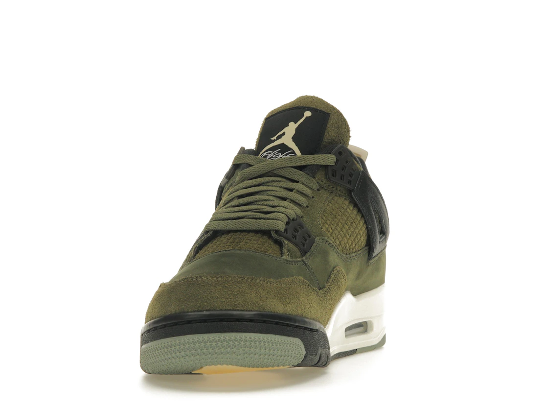 Vue 12 de Jordan 4 Retro SE Craft Medium Olive