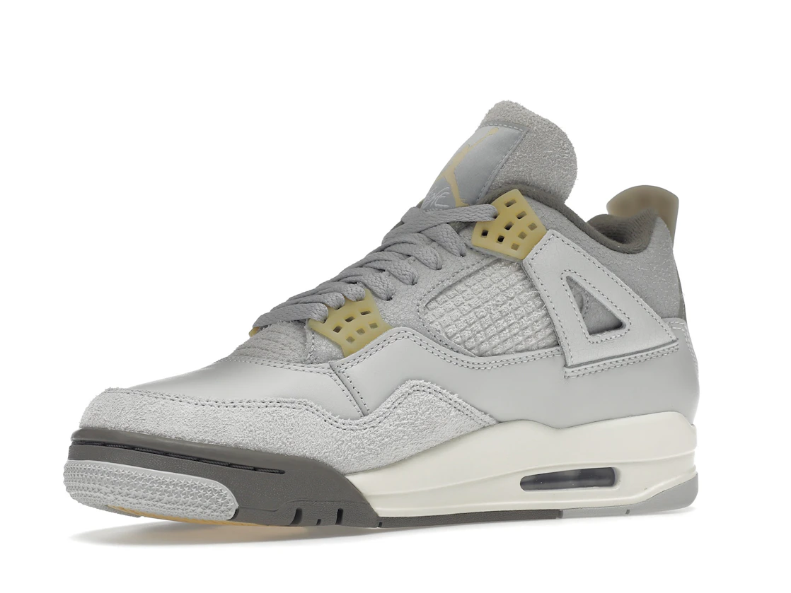 Vue 16 de Jordan 4 Retro SE Craft Photon Dust