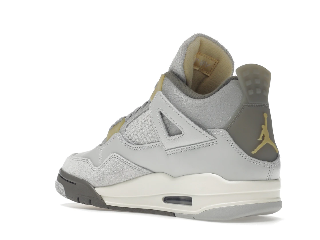 Vue 24 de Jordan 4 Retro SE Craft Photon Dust