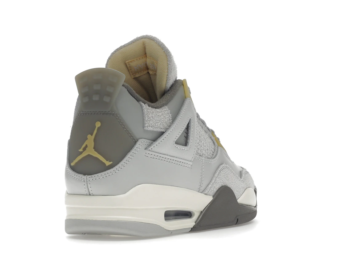 Vue 31 de Jordan 4 Retro SE Craft Photon Dust