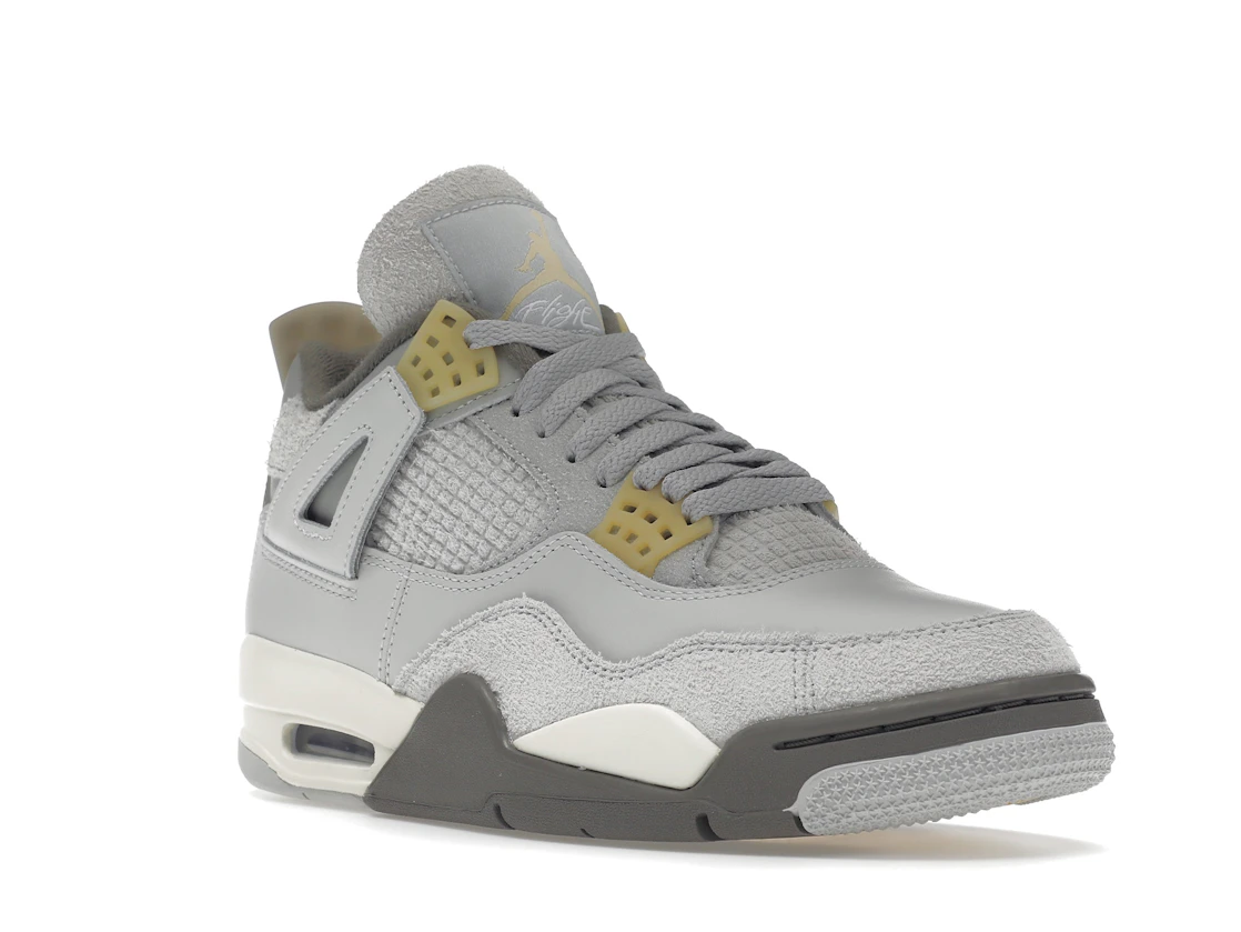 Vue 6 de Jordan 4 Retro SE Craft Photon Dust