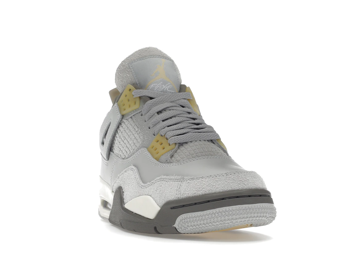 Vue 8 de Jordan 4 Retro SE Craft Photon Dust