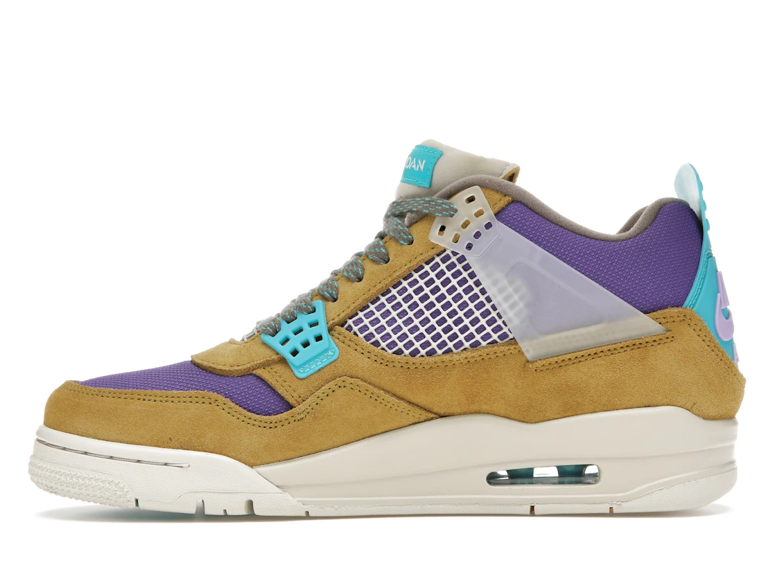 Vue 19 de Jordan 4 Retro SP 30th Anniversary Union Desert Moss