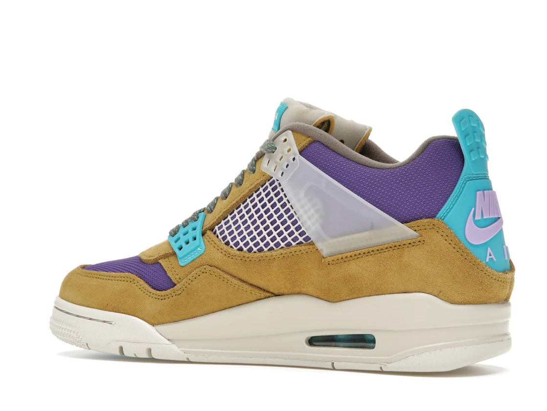 Vue 22 de Jordan 4 Retro SP 30th Anniversary Union Desert Moss