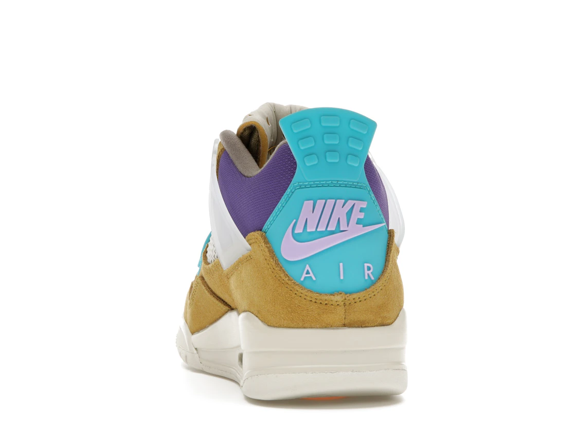 Vue 27 de Jordan 4 Retro SP 30th Anniversary Union Desert Moss