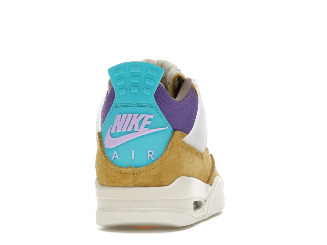 Vue 29 de Jordan 4 Retro SP 30th Anniversary Union Desert Moss