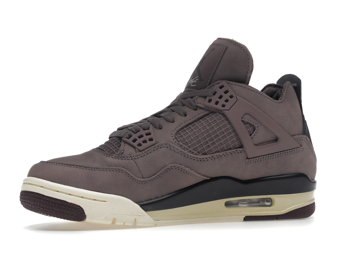 Vue 17 de Jordan 4 Retro SP A Ma Maniére Violet Ore