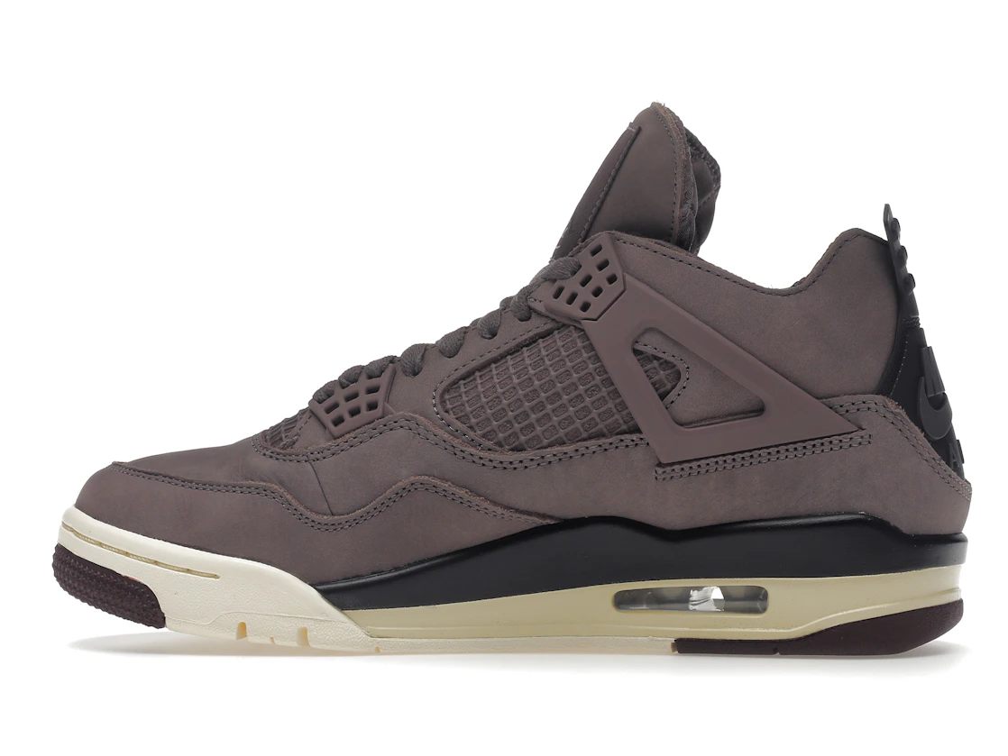 Vue 20 de Jordan 4 Retro SP A Ma Maniére Violet Ore