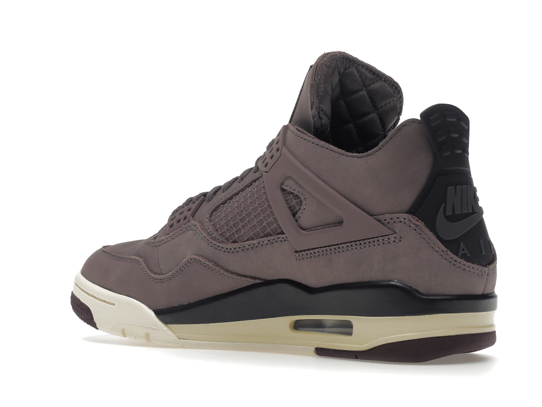 Vue 23 de Jordan 4 Retro SP A Ma Maniére Violet Ore