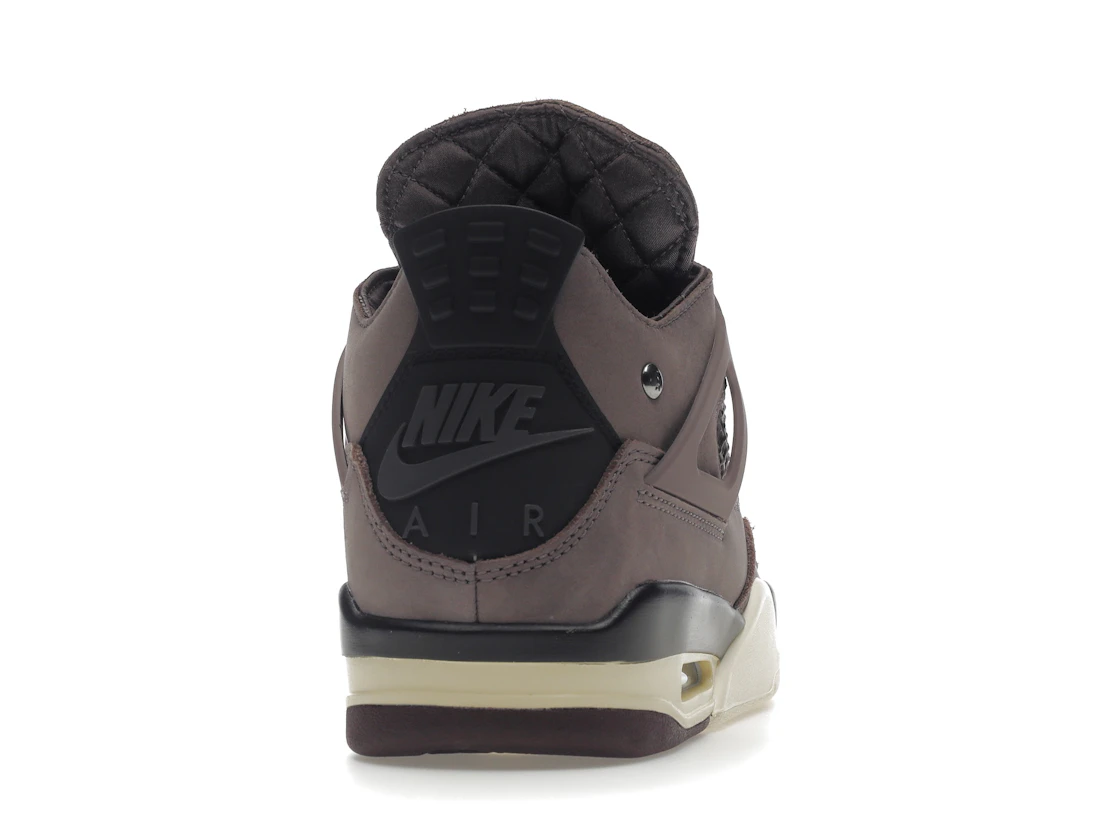 Vue 29 de Jordan 4 Retro SP A Ma Maniére Violet Ore