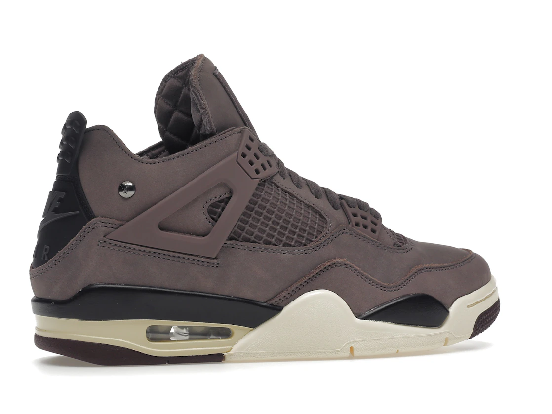 Vue 35 de Jordan 4 Retro SP A Ma Maniére Violet Ore