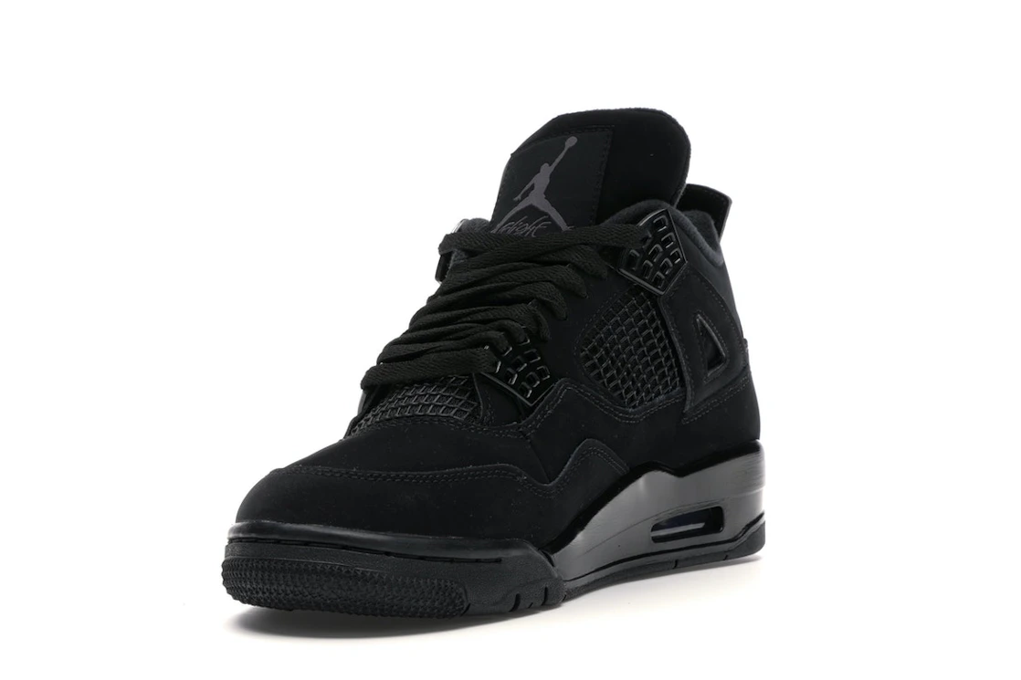 Vue 13 de Jordan 4 Retro Black Cat (2020)