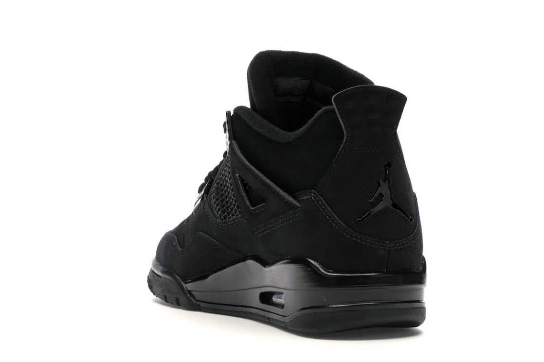 Vue 25 de Jordan 4 Retro Black Cat (2020)
