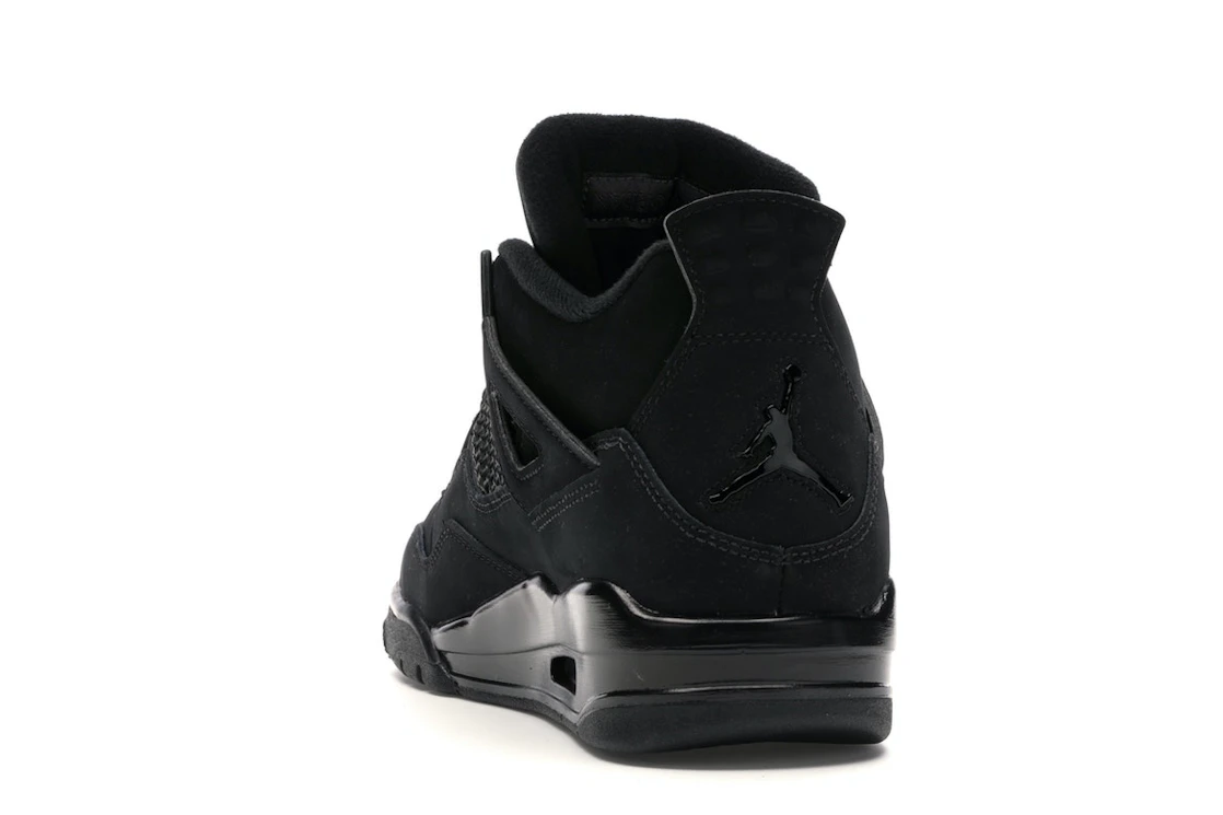 Vue 26 de Jordan 4 Retro Black Cat (2020)