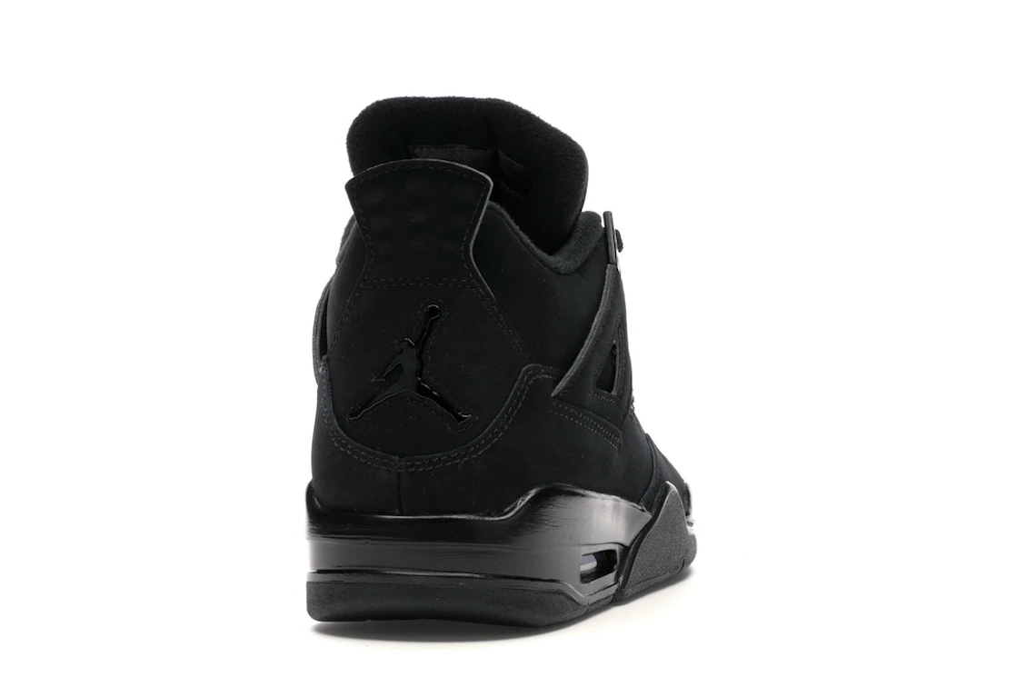 Vue 29 de Jordan 4 Retro Black Cat (2020)