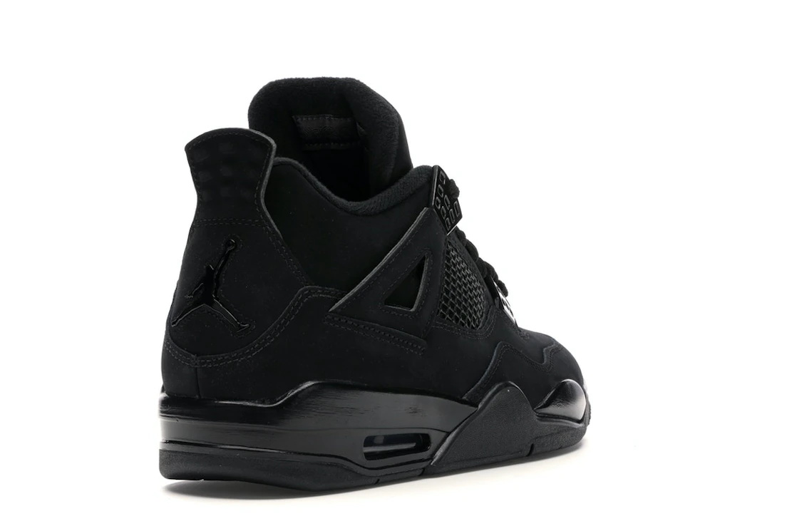 Vue 31 de Jordan 4 Retro Black Cat (2020)