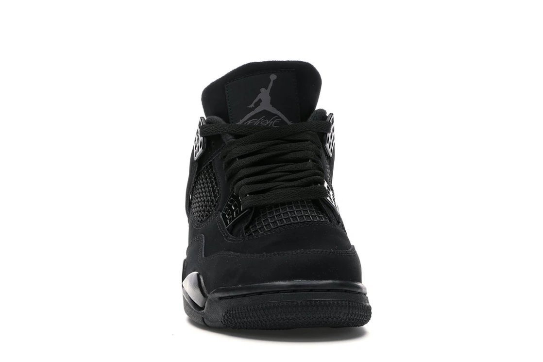 Vue 9 de Jordan 4 Retro Black Cat (2020)