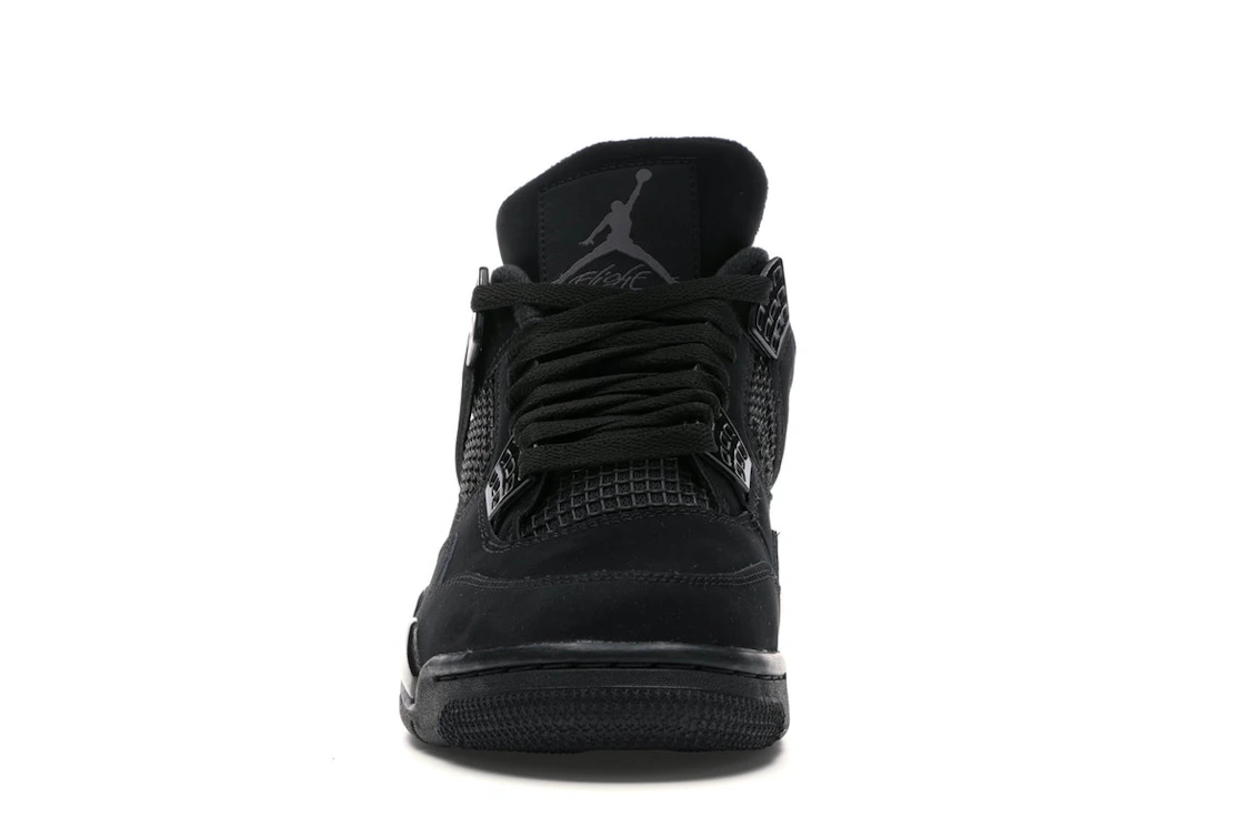 Vue 10 de Jordan 4 Retro Black Cat (2020)