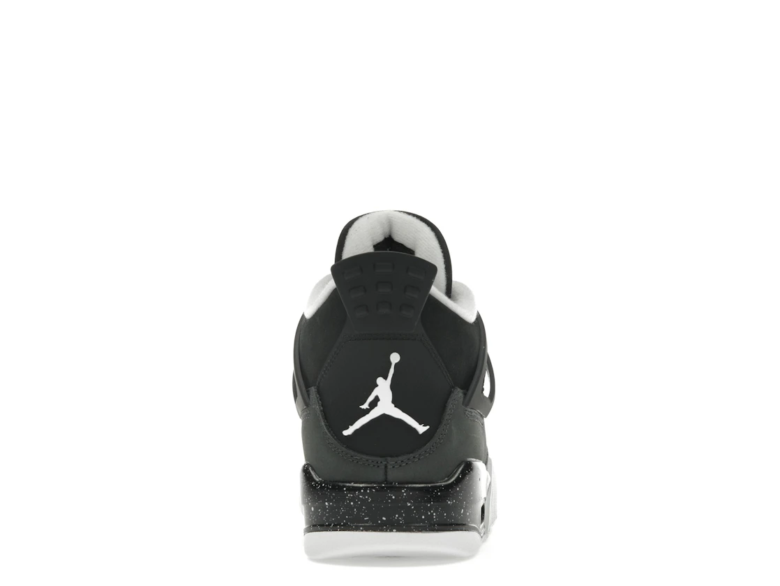 Vue 28 de Jordan 4 Retro Fear (2024) (GS)