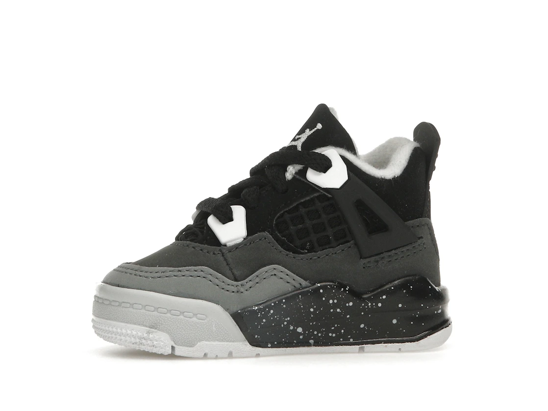 Vue 18 de Jordan 4 Retro Fear (2024) (TD)