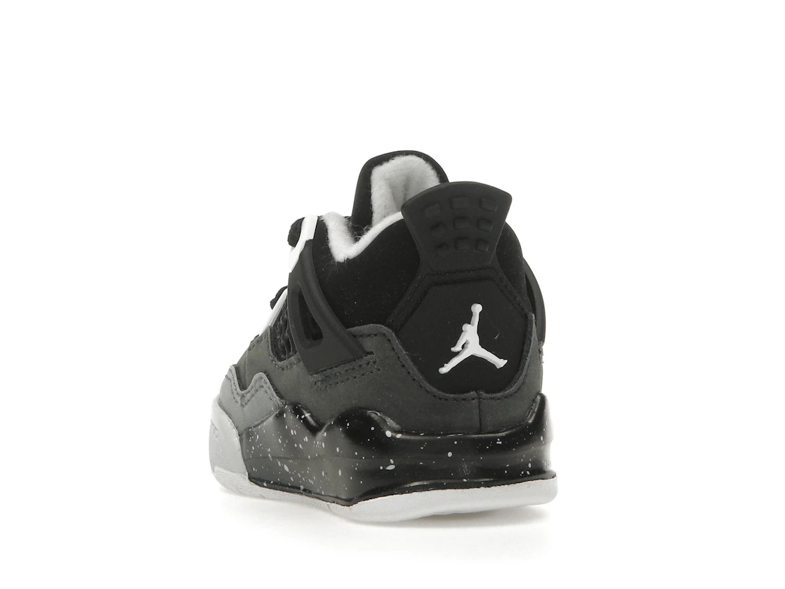 Vue 26 de Jordan 4 Retro Fear (2024) (TD)