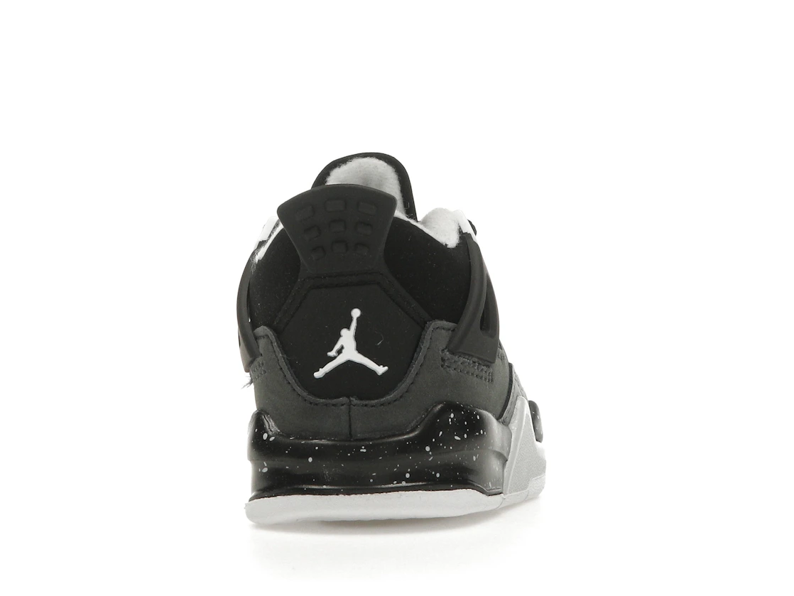Vue 29 de Jordan 4 Retro Fear (2024) (TD)