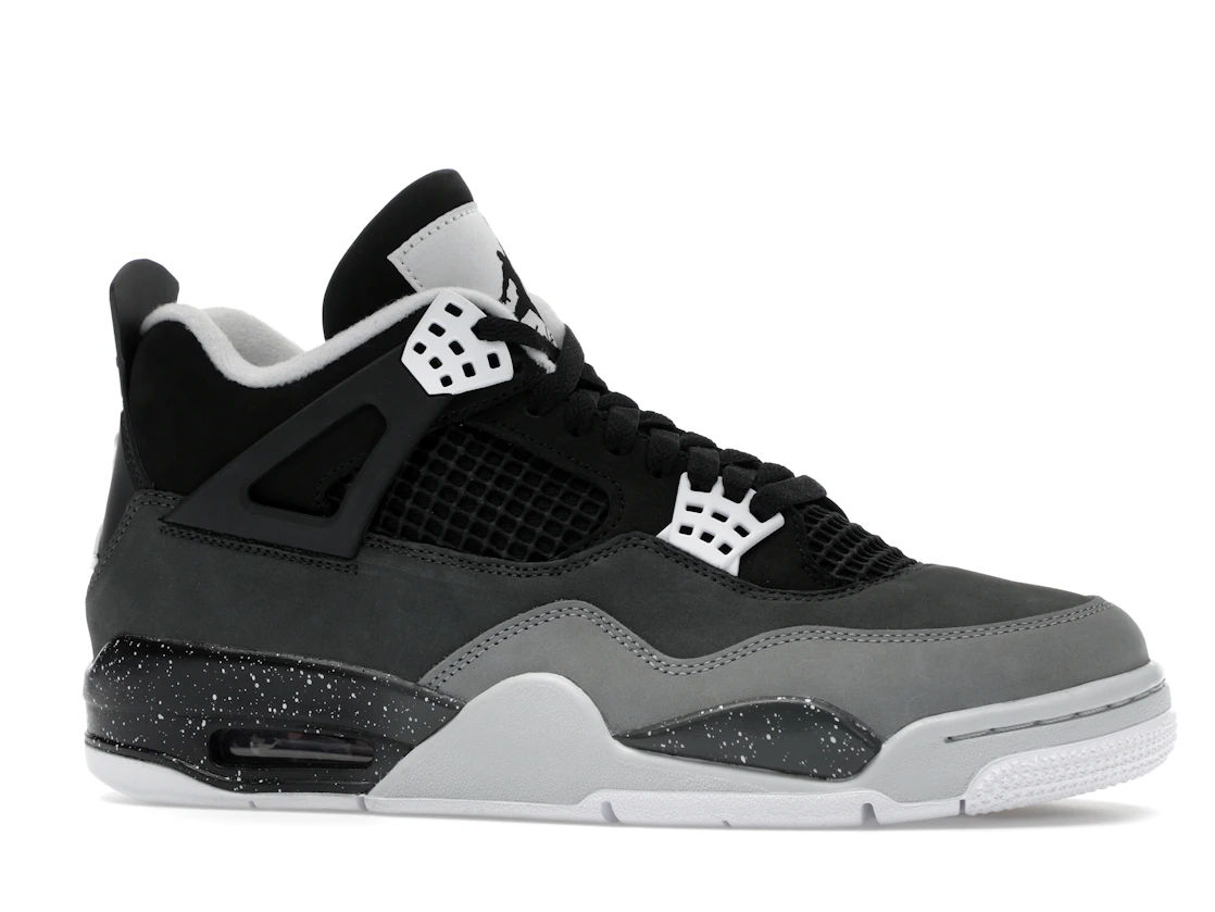 Vue 3 de Jordan 4 Retro Fear (2024)