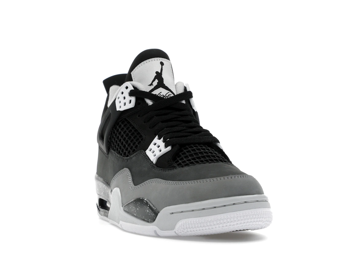Vue 8 de Jordan 4 Retro Fear (2024)