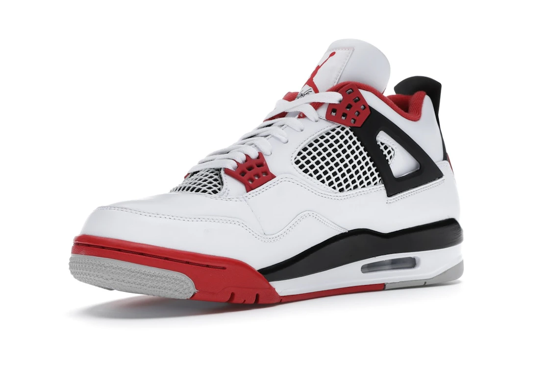 Vue 15 de Jordan 4 Retro Fire Red (2020)