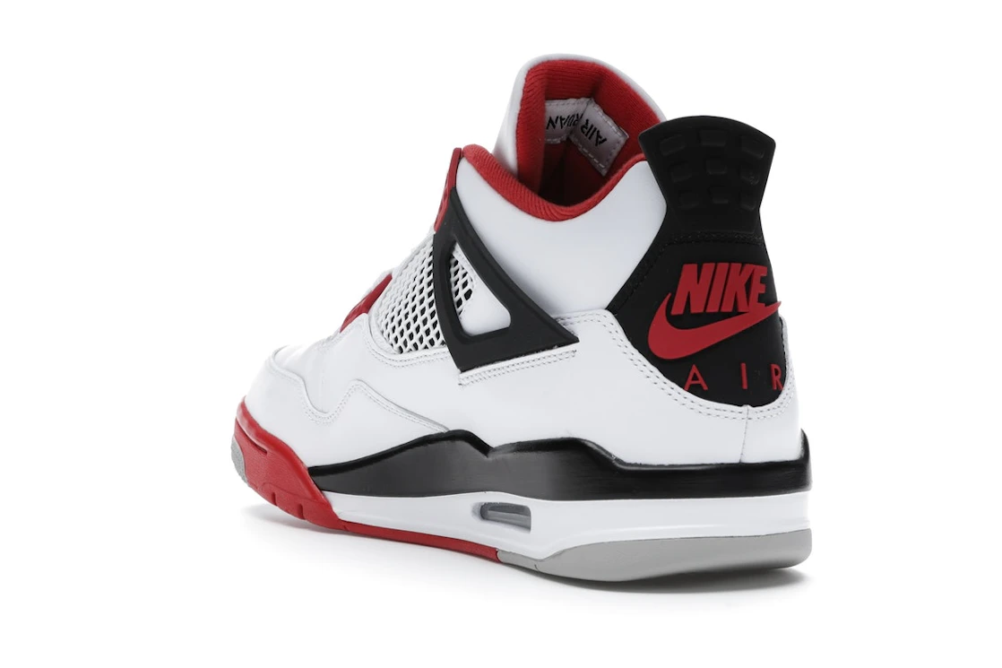 Vue 25 de Jordan 4 Retro Fire Red (2020)