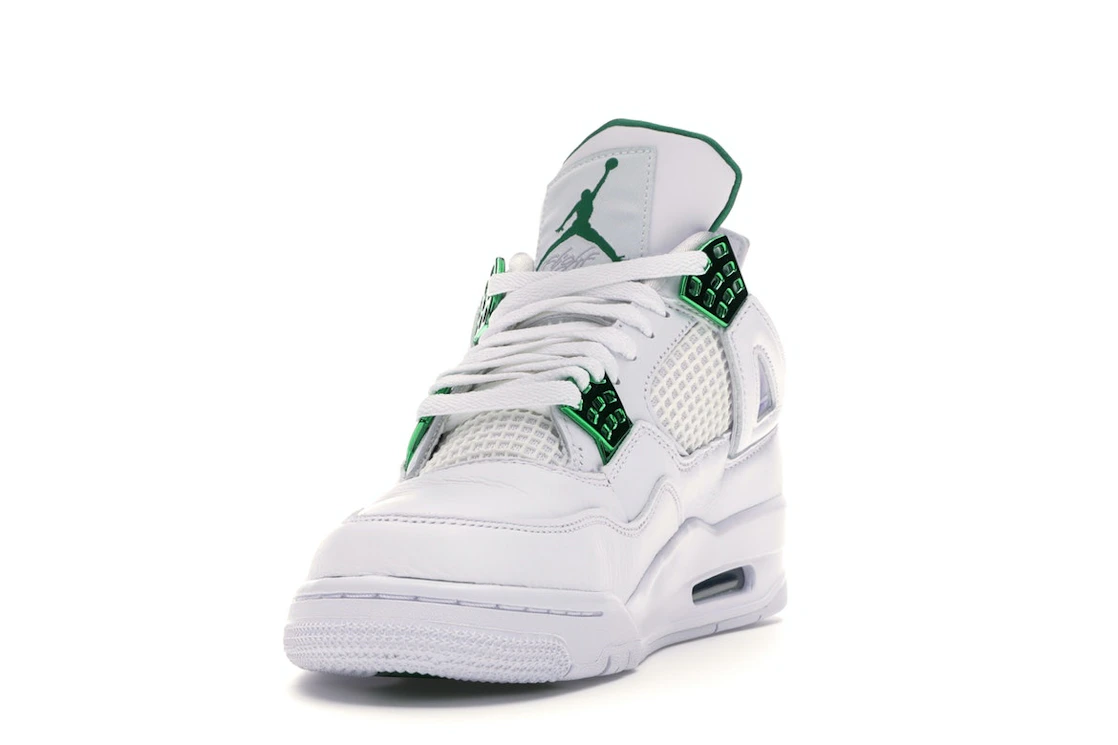 Vue 12 de Jordan 4 Retro Metallic Green