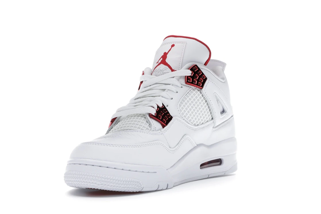 Vue 13 de Jordan 4 Retro Metallic Red