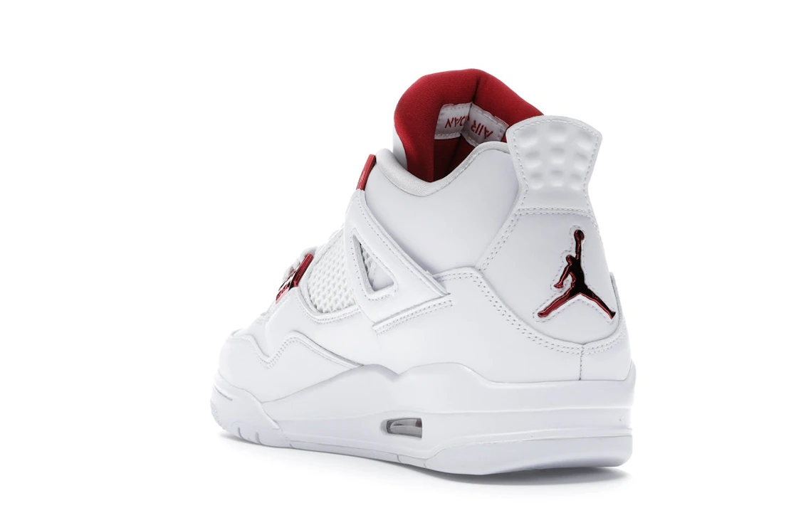 Vue 25 de Jordan 4 Retro Metallic Red
