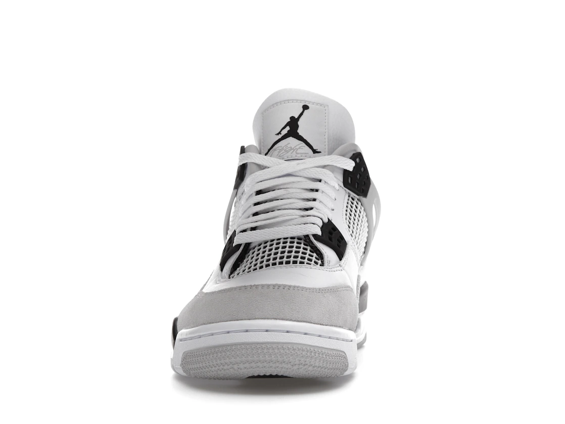 Vue 11 de Jordan 4 Retro Military Black