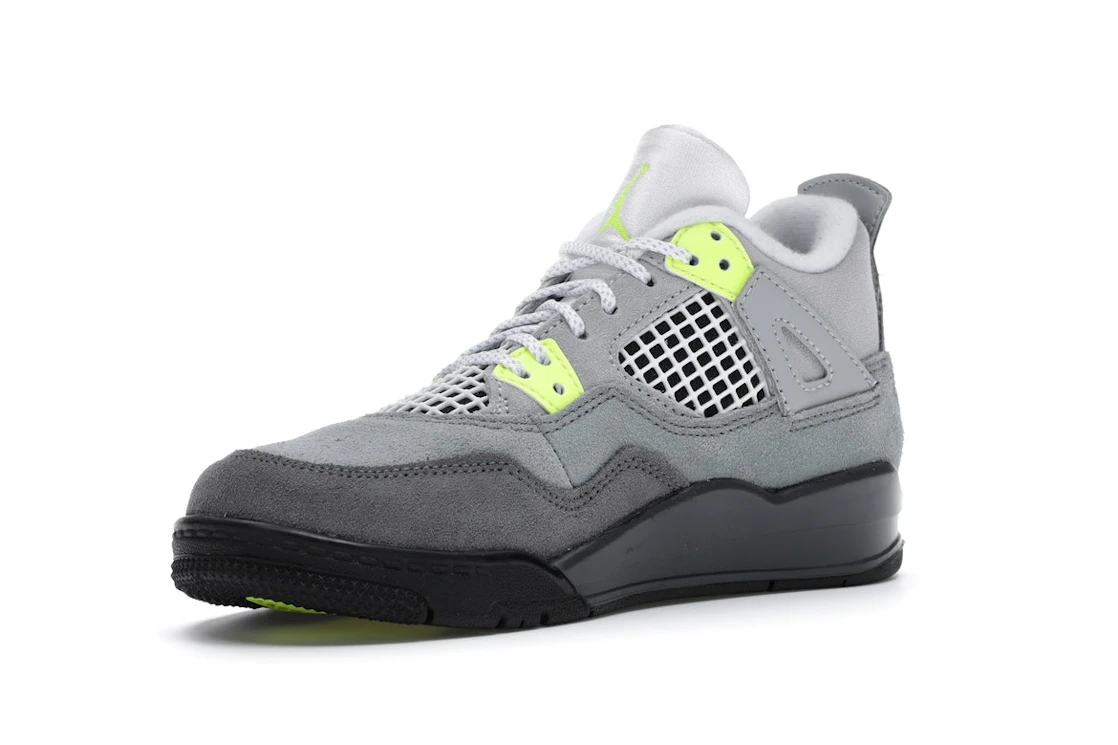 Vue 15 de Jordan 4 Retro SE 95 Neon (PS)