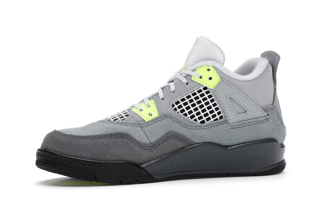 Vue 17 de Jordan 4 Retro SE 95 Neon (PS)