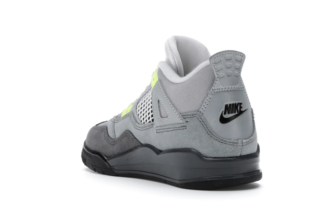 Vue 25 de Jordan 4 Retro SE 95 Neon (PS)