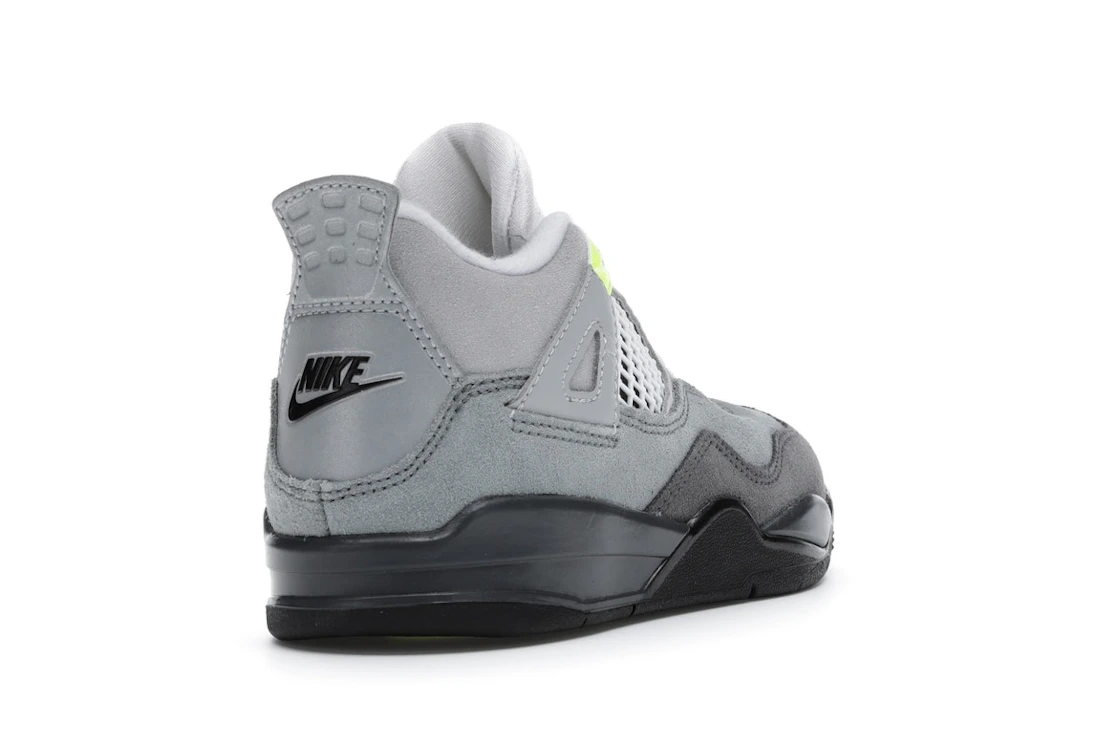 Vue 31 de Jordan 4 Retro SE 95 Neon (PS)