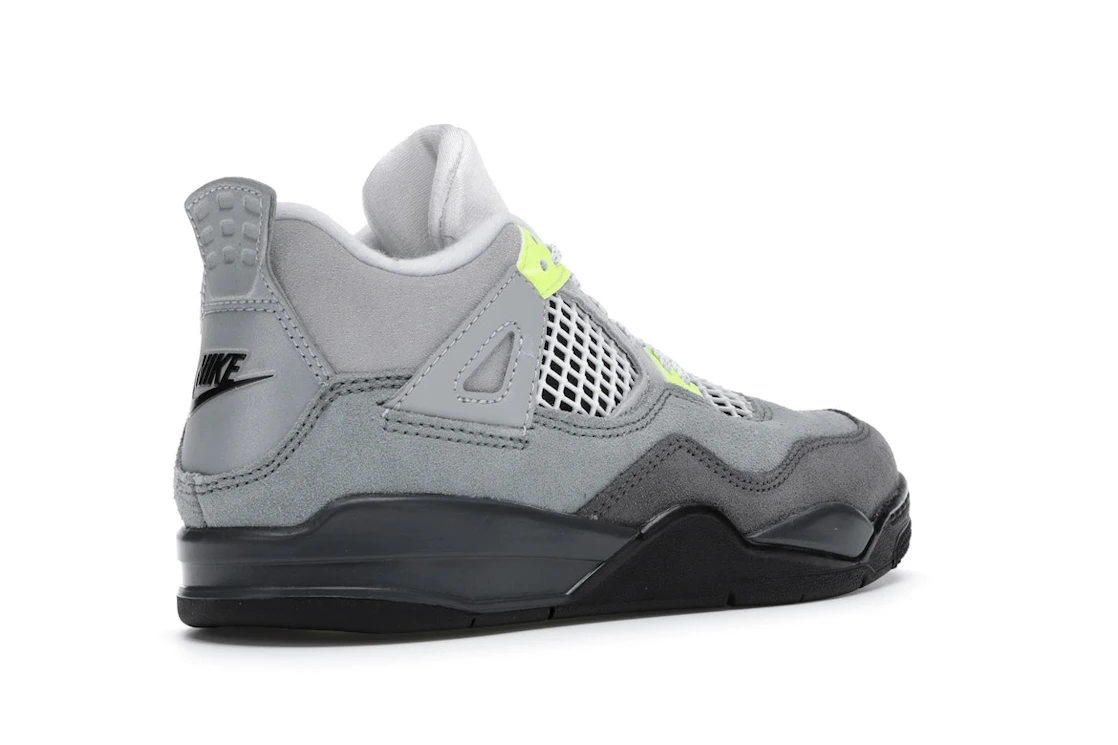 Vue 33 de Jordan 4 Retro SE 95 Neon (PS)