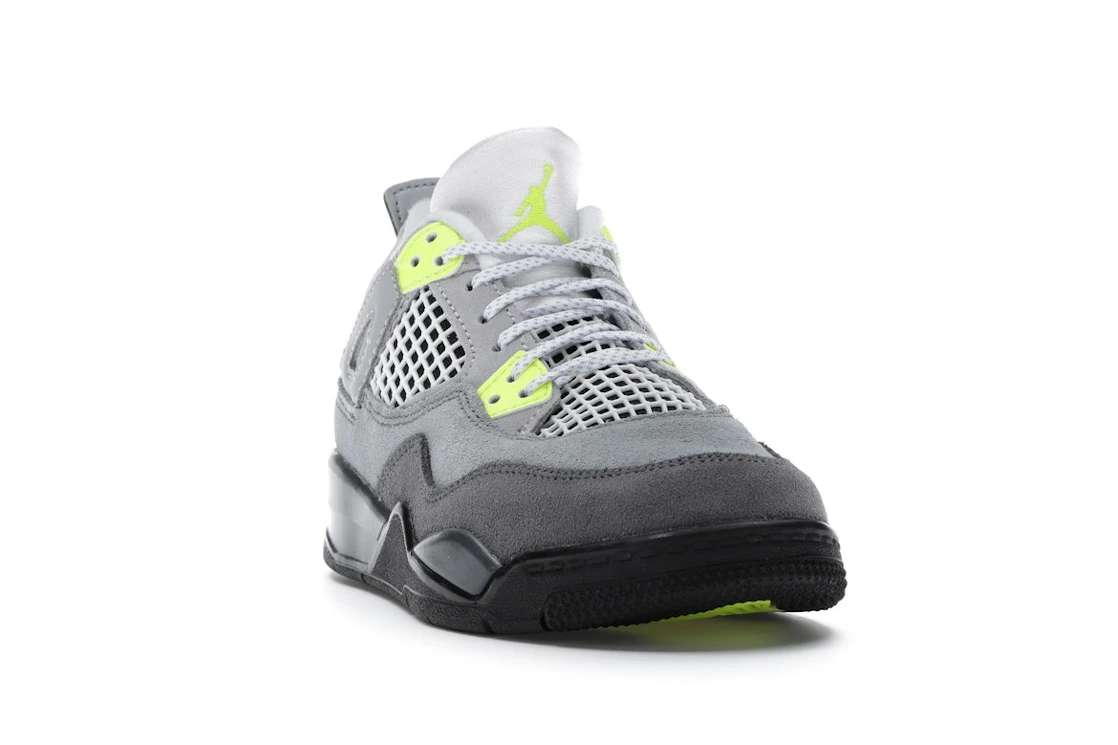 Vue 8 de Jordan 4 Retro SE 95 Neon (PS)