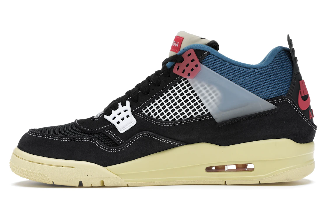 Vue 19 de Jordan 4 Retro Union Off Noir