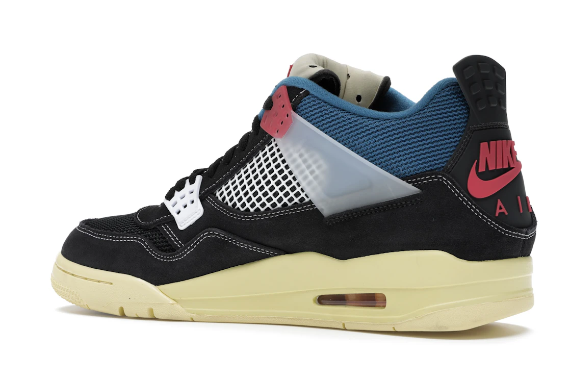 Vue 22 de Jordan 4 Retro Union Off Noir