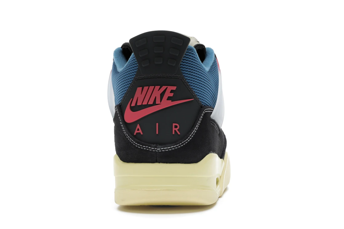 Vue 28 de Jordan 4 Retro Union Off Noir